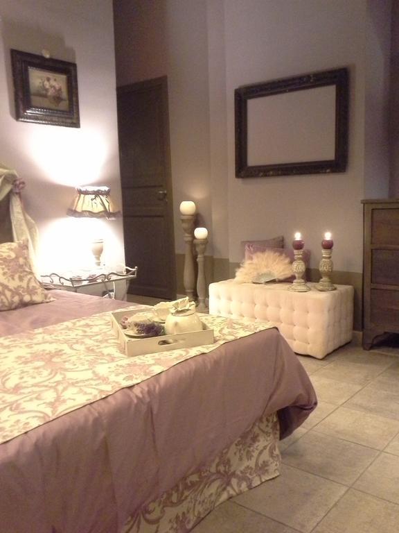 Residenza Teodorico Re B&B Viterbo Ruang foto