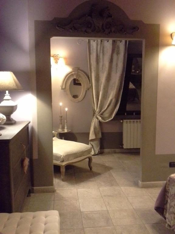 Residenza Teodorico Re B&B Viterbo Ruang foto
